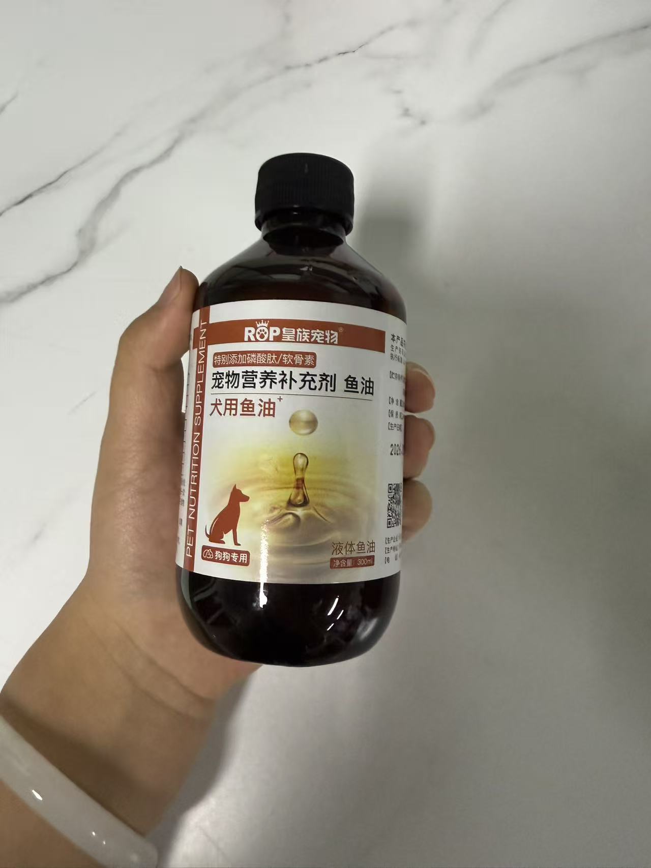 换季掉毛期用皇族宠物液体鱼油,2周实测毛发亮泽(图2)